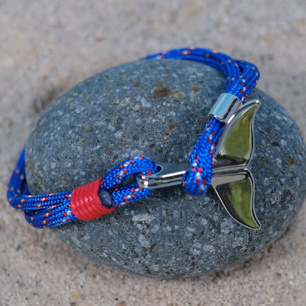 The Tailfin Bracelet