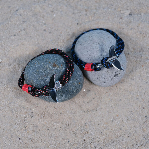 The Tailfin Bracelet